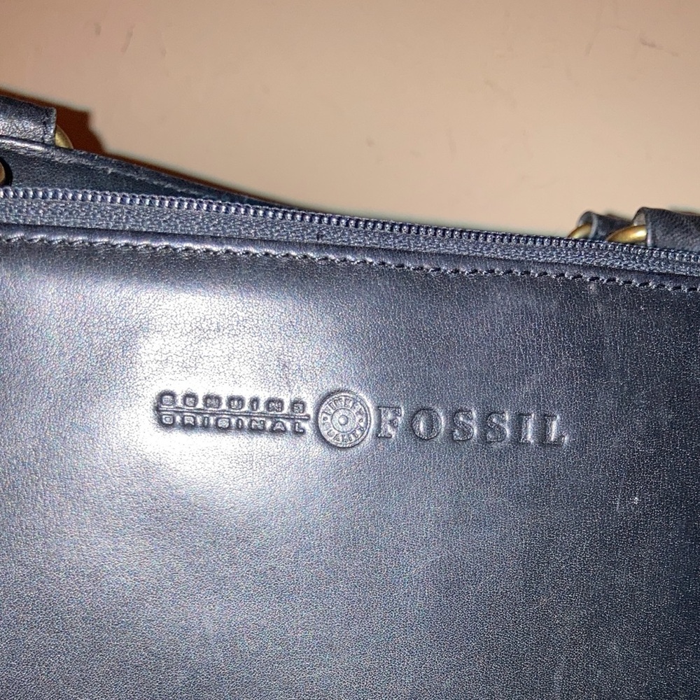 Fossil Black Leather Satchel with Structured Design - Picture 14 of 16